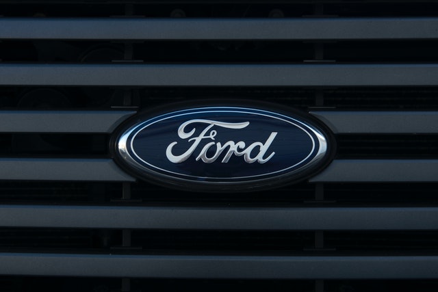 Crédit auto Ford : comparaison des taux et solutions économiques